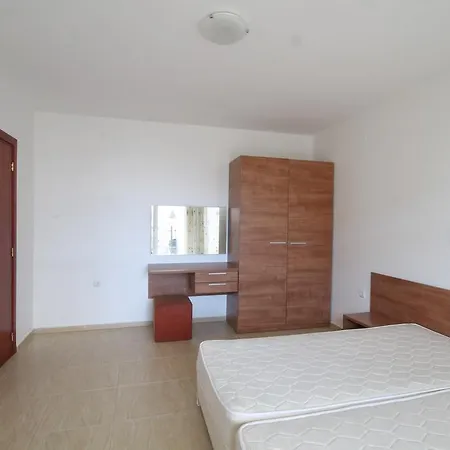 New Estate In Sun Village Sunny Beach